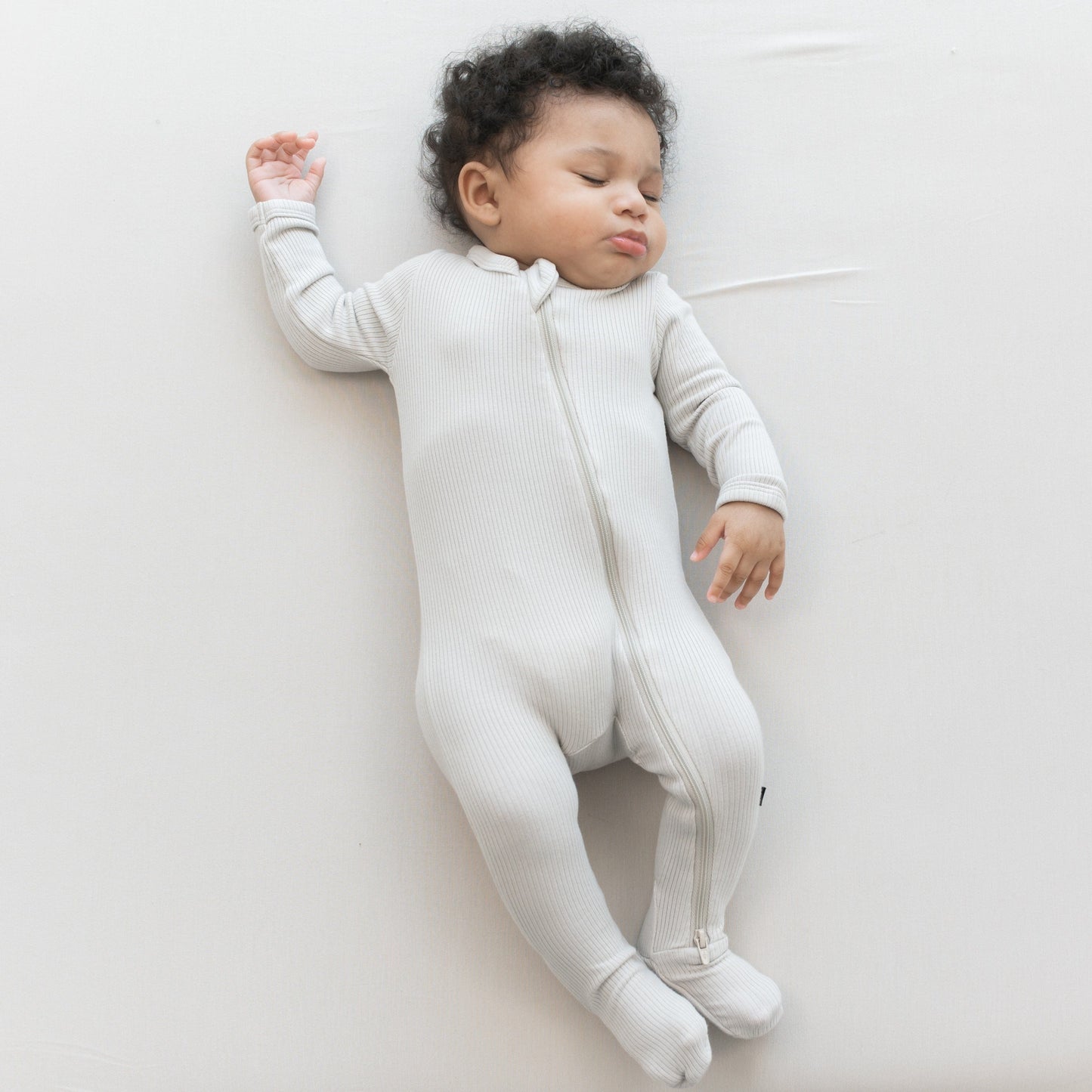 Ribbed Zipper Footie in Oat